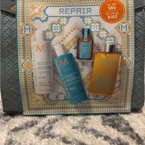 New Full-size Moroccanoil Repair Essentials Set - Blue and White